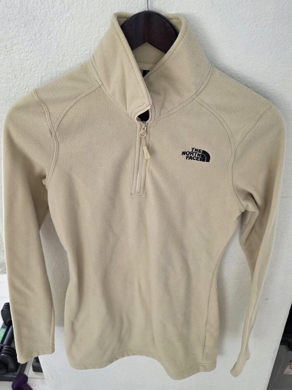 The North Face Women's Cream Quarter-Zip Fleece Pullover